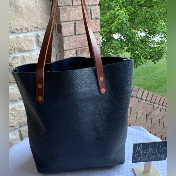 KMM & Co Navy Kodiak Tote! - Picture 5 of 9